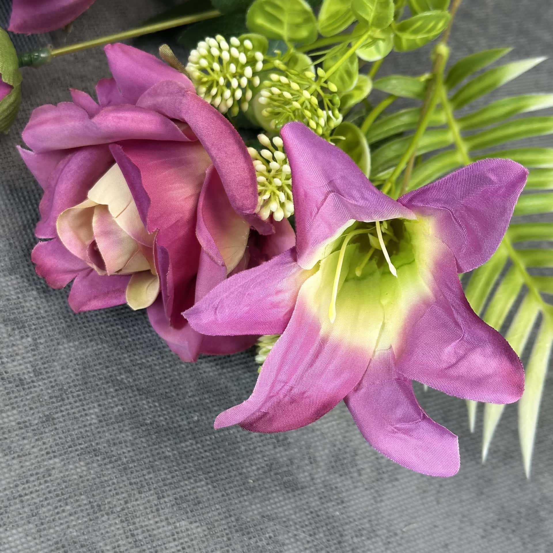 Simulación Rose Lily Combinación Ramo Estilo pastoral Decoración de boda en el hogar Decoración de flores falsas hechas a mano al por mayor