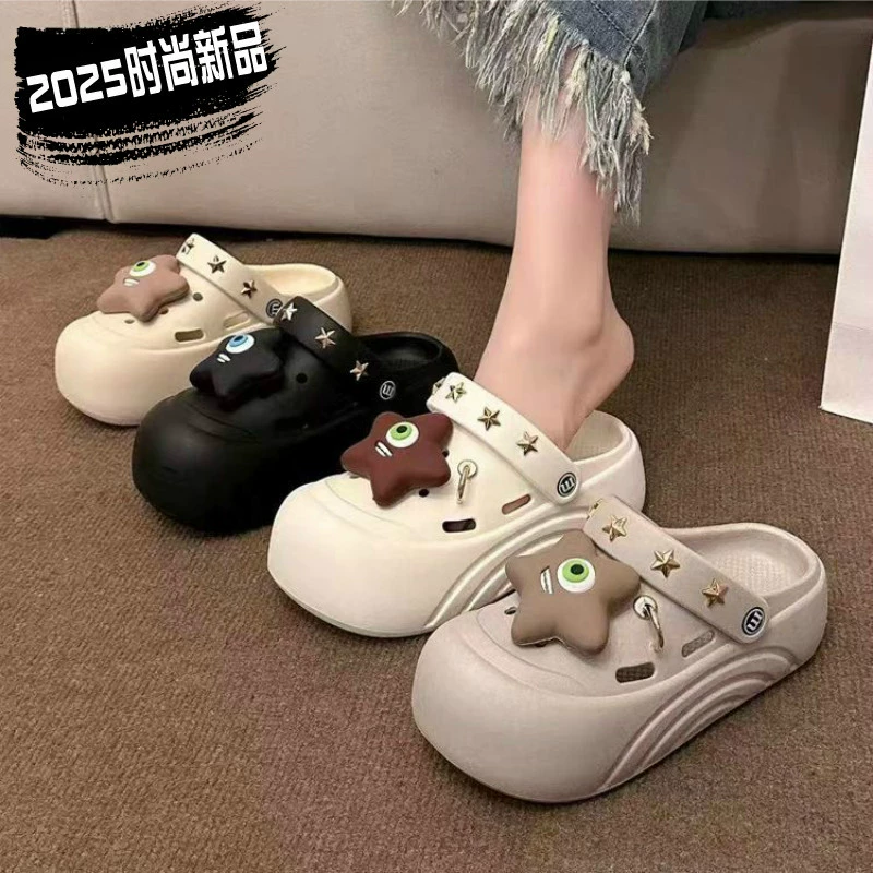Милые летние пляжные тапочки в стиле Crocs, платформа, нескользящие дышащие сабо-мюли, год выпуска коллекции 2025, закрытый носок, подходят для уличной носки, дропшиппинг доступен