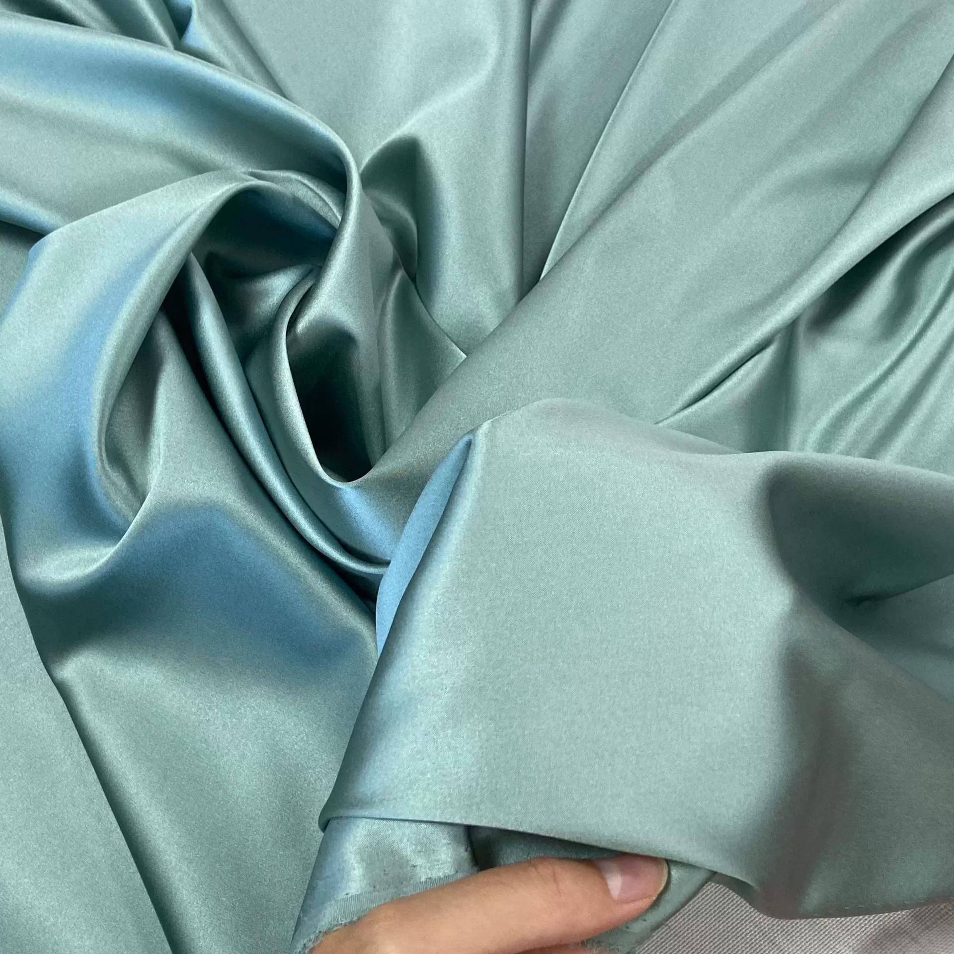 Silk elastic cloth