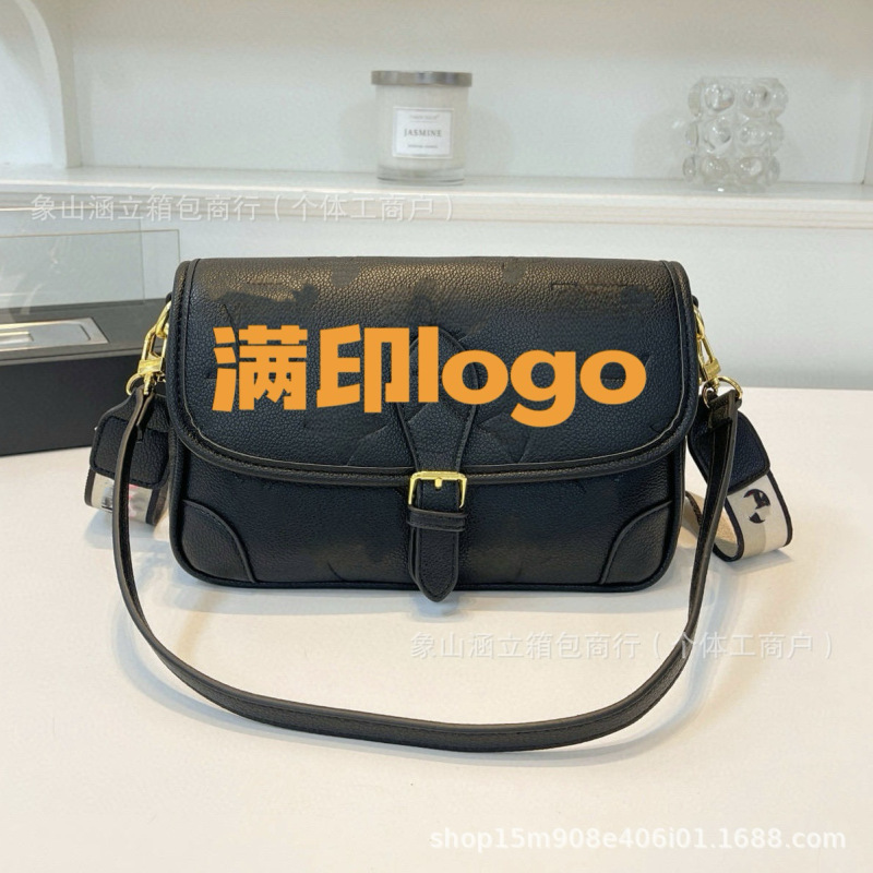 25新作mlレディースバッグ、軽量高級ショルダー/クロスボディバッグ、カラフルなバゲットバッグ、通勤用脇下ハンドバッグ、卸売対応|undefined