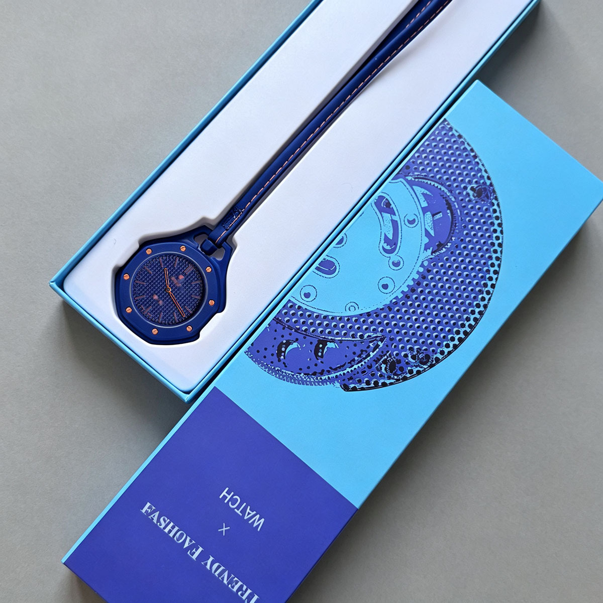 Trendy Faohsv Royal Oak Style Octagonal Quartz Watch