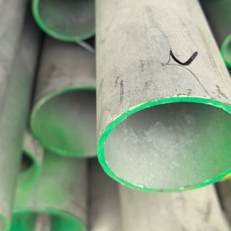 Foshan Ruitai Special Steel поставляет высокотемпературные трубки для печей 1.4845 и гарантирует химический состав 19ni. Его можно отправить раньше