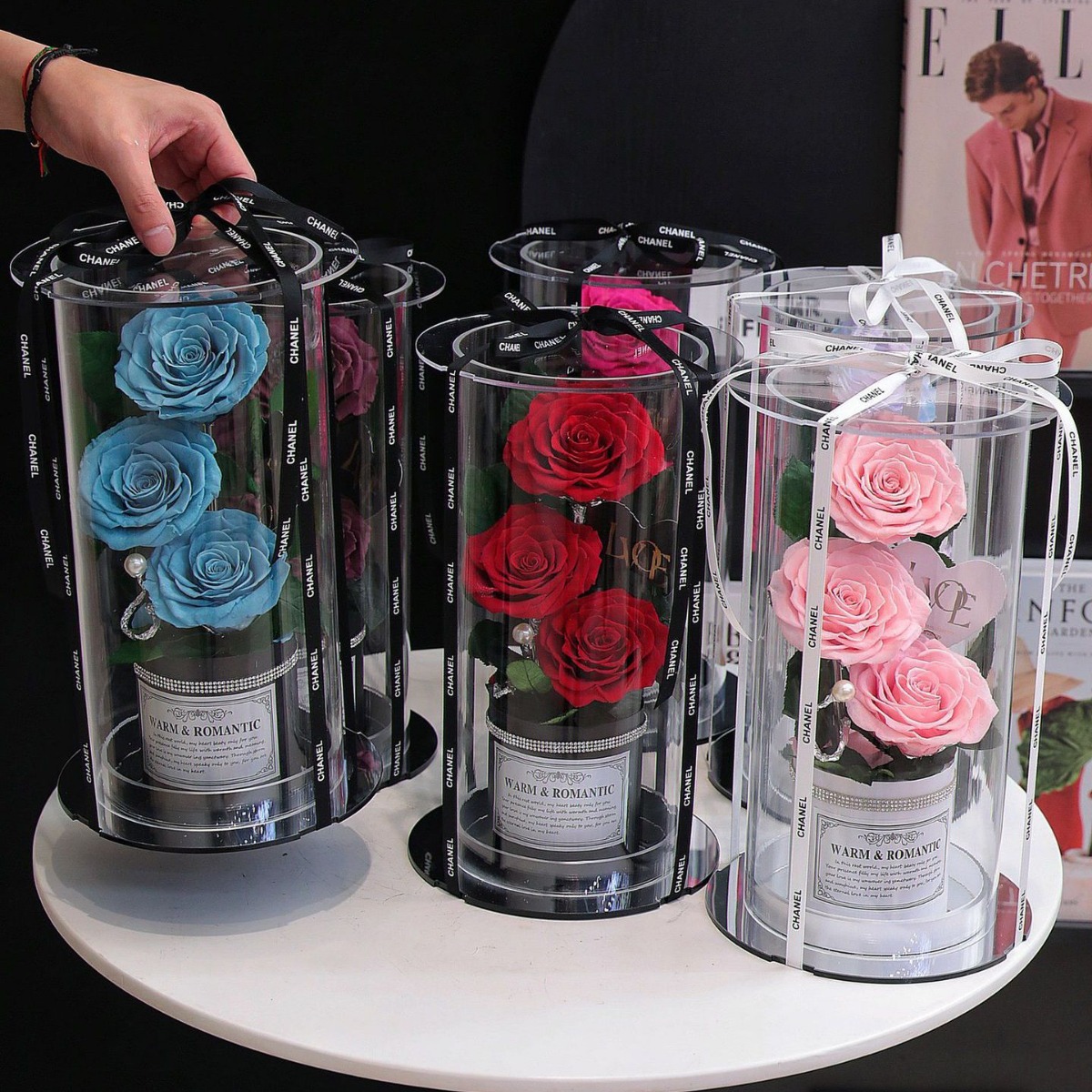 Caja de regalo de acrílico de rosa gigante para el día de San Valentín para la novia de alta calidad.