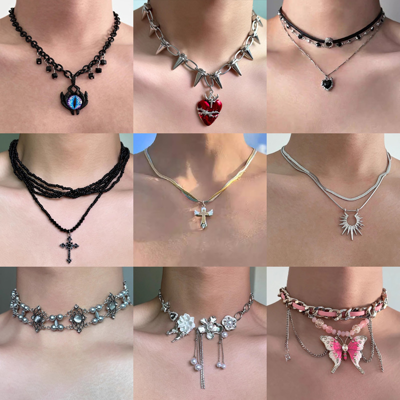 2025 Diablo Series Cool Hot Girls y2k Style Rivet Collarbone Chain Light Luxury Ins Niche Design Jewelry