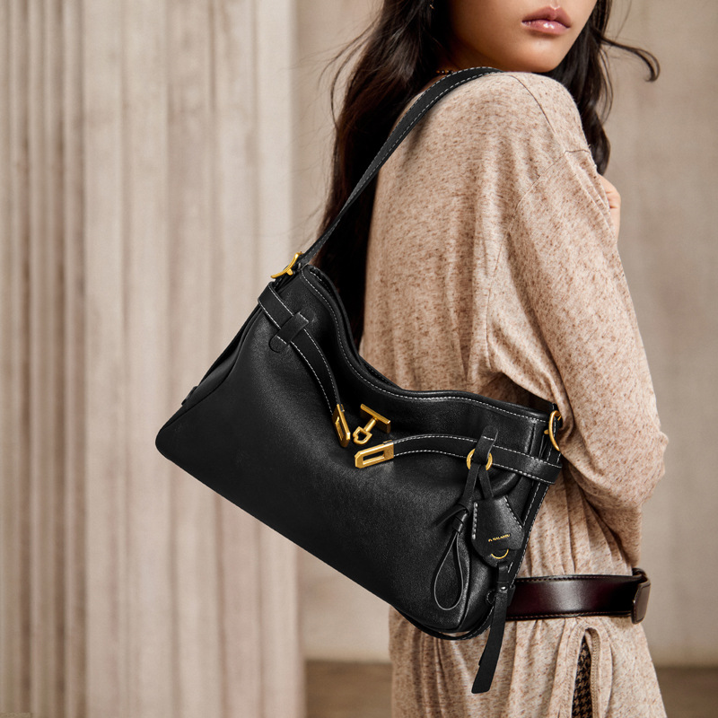 Women's handbag 2026 new style, large capacity tote bag, shoulder bag, crossbody bag, high-end and luxurious