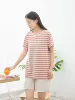 Women's brick red half -sleeved