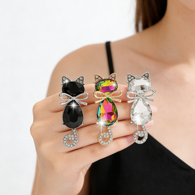 Cross-Border Popular Retro Fashion Diamond-Encrusted Kitten Brooch Women's Niche High-End Brooch Wholesale High-End Corsage