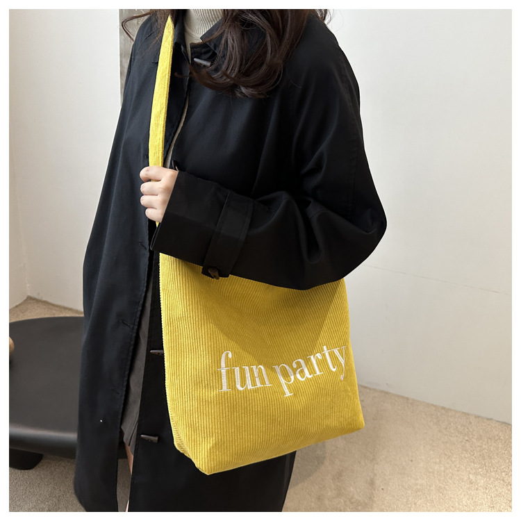 Simple hand-held corduroy large-capacity daily casual work single-shoulder bag, niche tote bag, fashionable canvas bag undefined