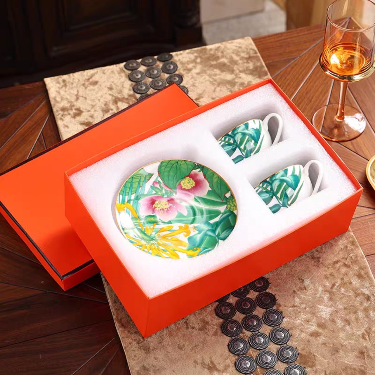 Corte europea transfronteriza retrógrada taza de café de porcelana casera doble taza de plato taza de cerámica taza de té de la tarde pareja