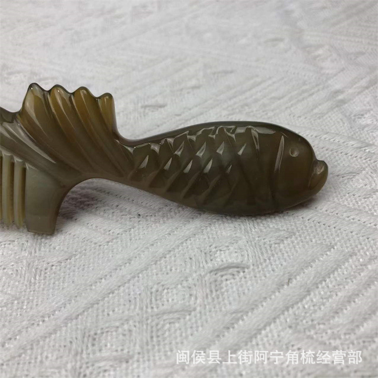 Natural Goat Horn Comb 21cm Handled Massage Comb for Hair Portable Detangling Beauty Comb quality and texture