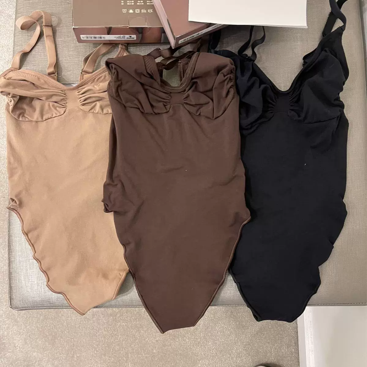 Импортированные те же оригинальные пряжа ski * m * s Кардашян