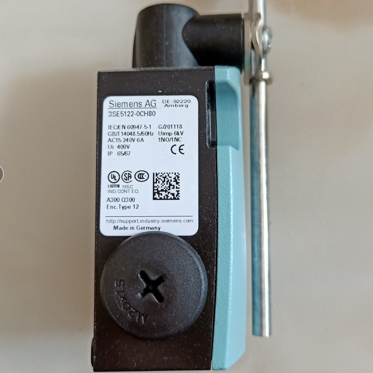 Germany SIEMENS/SIEMENS travel switch 3SE51 rocker arm stainless steel rod 3SE5000-0AA12