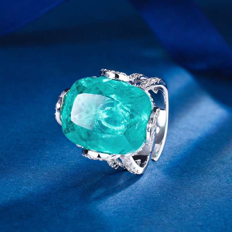 2024 nuevo estilo Zhuang Sheng joyería cobre inferior chapado en oro simulación color tesoro corindón grasa rectangular luz anillo de lujo hembra 15*25