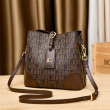 �����W�tͬ���ļ��ٴ�2025Ůʿ�¿�б������������r�����μ��