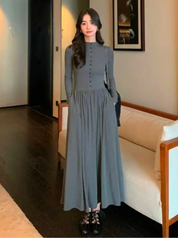 黑色赫本风长袖连衣裙女春秋慵懒风气质修身显瘦打底修身内搭长裙|undefined