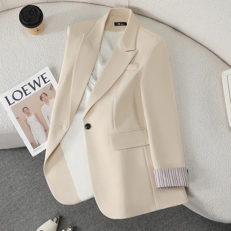Casual women's blazer with a high-end feel, 2026 new autumn style, super stylish, loose-fitting, versatile, Korean version, suitable for petite women Casual women's blazer with a high-end feel, 2026 new autumn style, super stylish, loose-fitting, versatile, Korean version, suitable for petite women