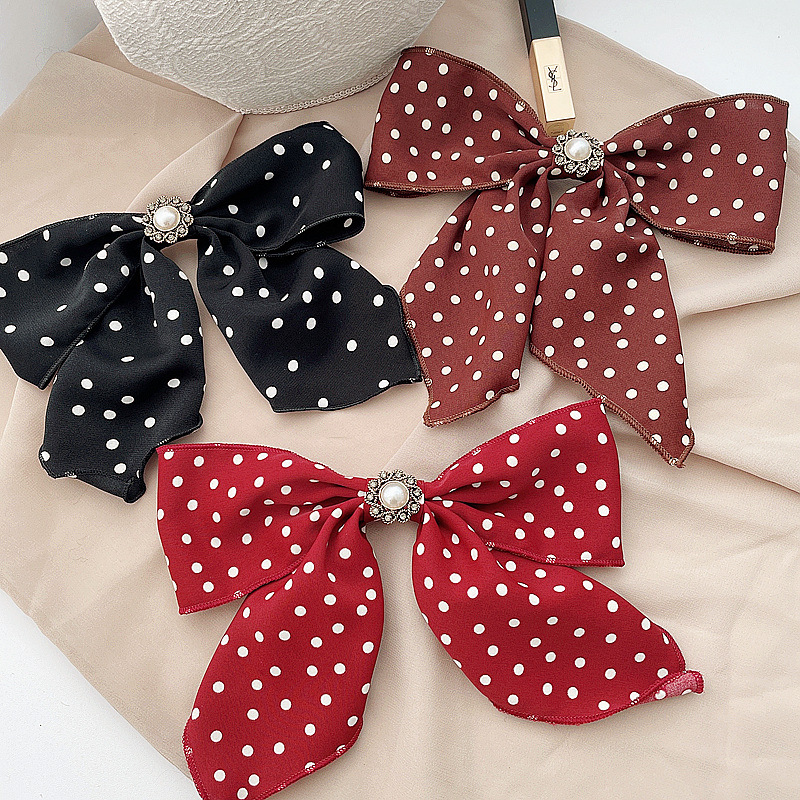 Retro Bow Knot Hair Clip display picture 1