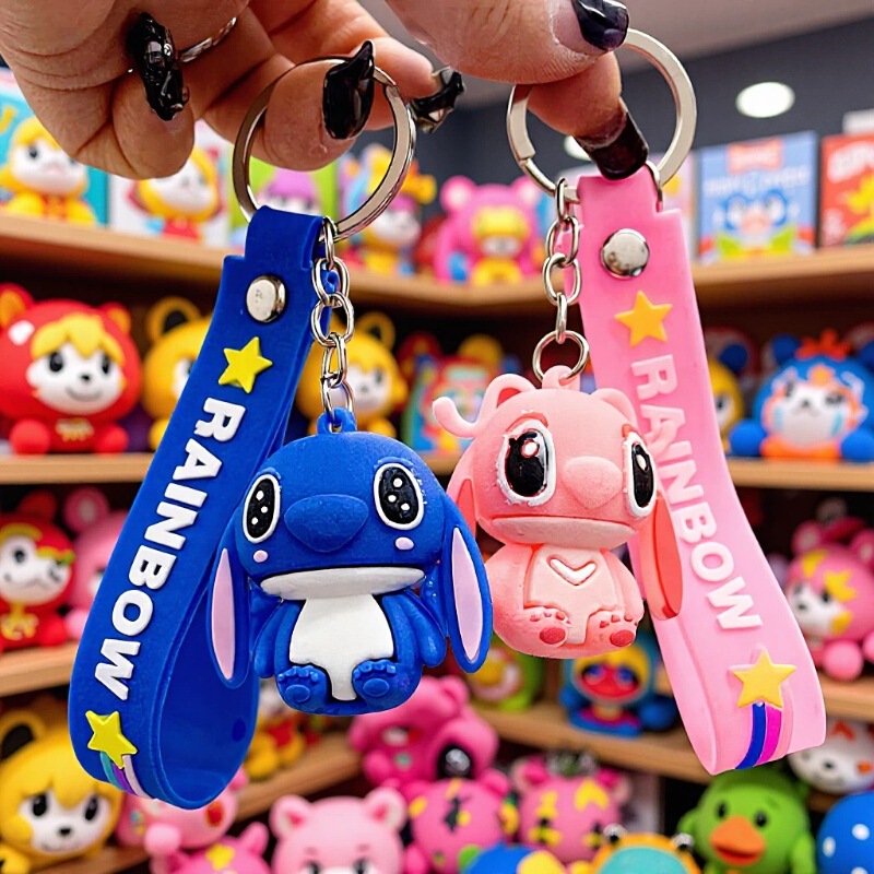 Cute Pvc Silicone Doll Couple Keychain Car Bag Pendant Cheap Wholesale Opening Gifts for Street Stalls