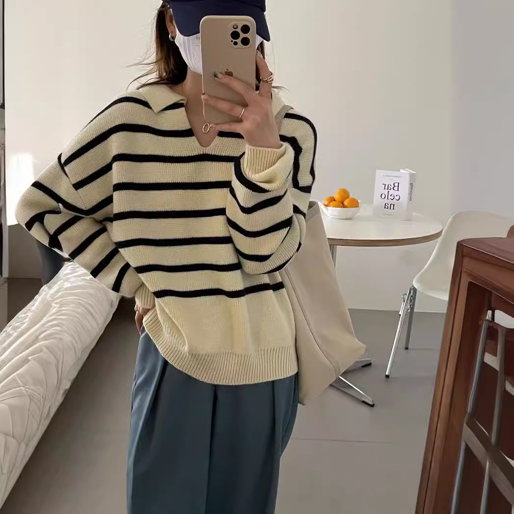 Retro knitted autumn sweater