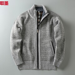 外国貿易秋冬の新型男性立襟カーディガンのニットウェアとベルベットの保温カジュアルなセーターのコート