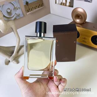 ��ͨƷ�����b�۴����Ůʿ��ˮ100ml�־õ���ľ�|���{���������l