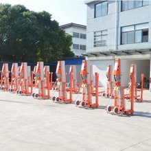 手摇 升降平台 山东厂家支持定做 现货供应小型展会用升降机