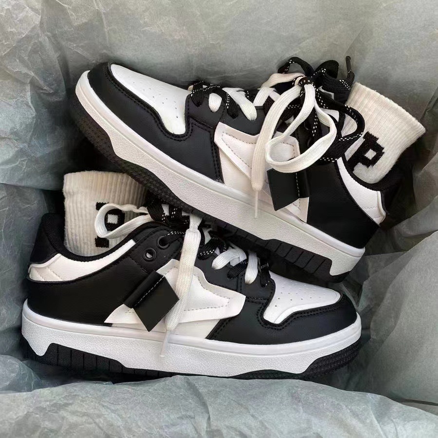 2023 Summer New Original Sneakers for Couples Panda Elements Breathable Color Matching Double Strap Casual Shoes for Men and Women Wholesale