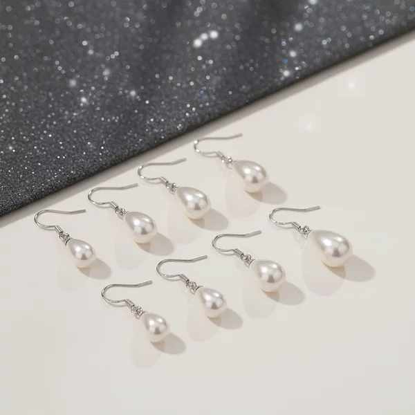 Japanese and Korean Minimalist Pearl Earrings for Women, Vintage Water Drop Style, High-End Elegant Earrings, Niche Design Earrings, New Trendy Style