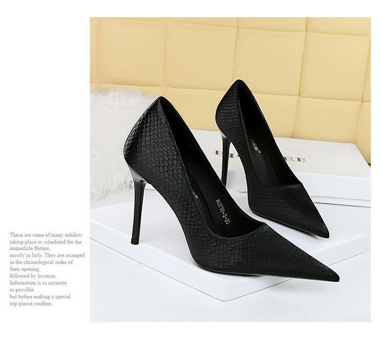 Party high heels slim slim high heels fishscale satin shingle pointe single shoes_voghion.com