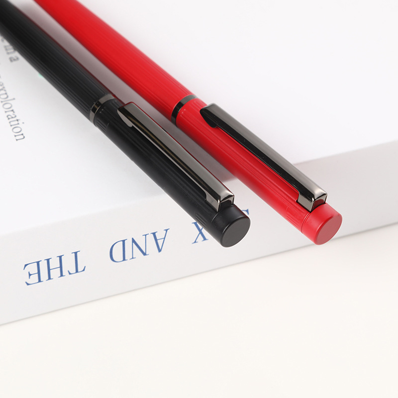 Pluma estilográfica de metal de alta gama Regalo grabado personalizado Pluma de firma de metal Conferencia de negocios simple Bolígrafo de impresión log