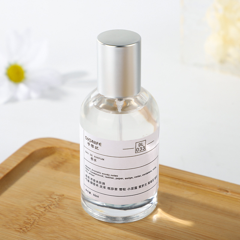 Perfume de laboratorio de Lifei, fragancia de sándalo, fragancia de larga duración, fragancia de tipo plano, reemplazo fresco y natural, 50ml al por mayor.