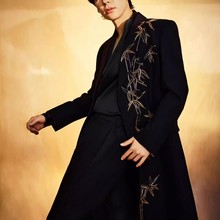 魏哲鸣明星同款中国风新中式金竹刺绣西装长款双排扣垫肩大衣风衣