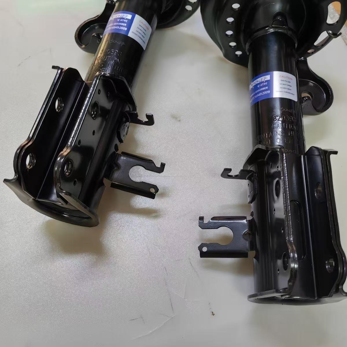 Suitable for Jeep Pu Free Light Front Shock Absorber, Renegade Rear Shock Absorber, Renegade 1.4t Front and Rear Shock Absorber