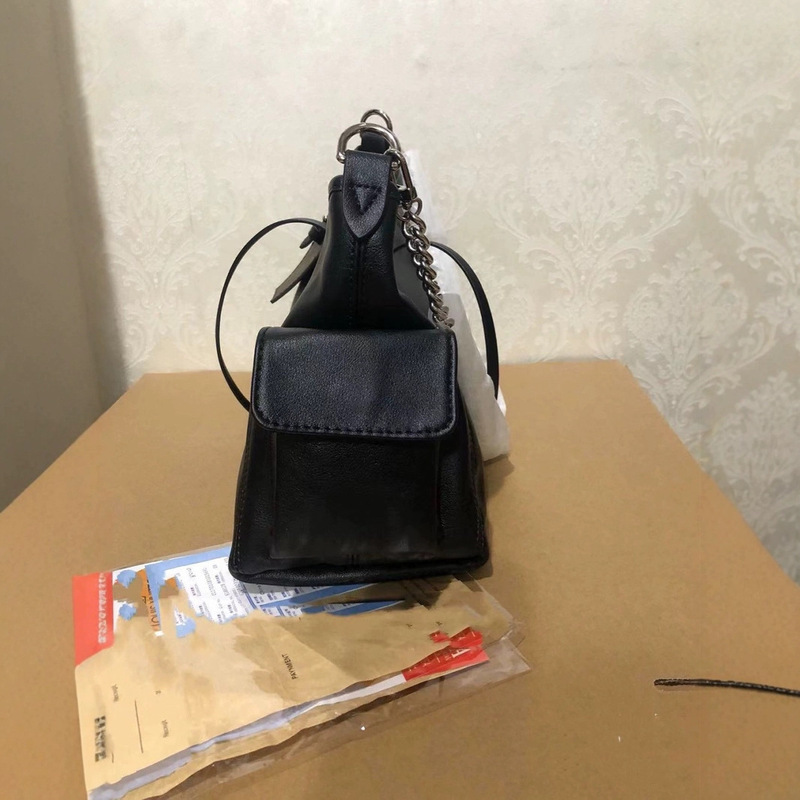 新款驴家高版本carrall原厂皮芯片黑武士单肩斜挎包大牌包|undefined