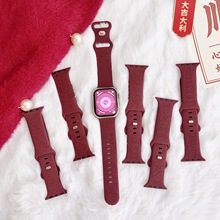 新年氛围感酒红色表带硅胶镭雕可爱图案招财猫萌龙适用于苹果手表