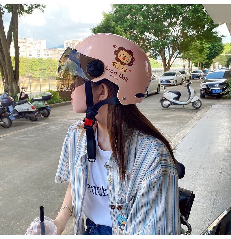 Cartoon Cat 3C Certified Electric Vehicle Helmet Women's Winter All Year Round New National Standard Motorcycle Safety Half Helmet Cute