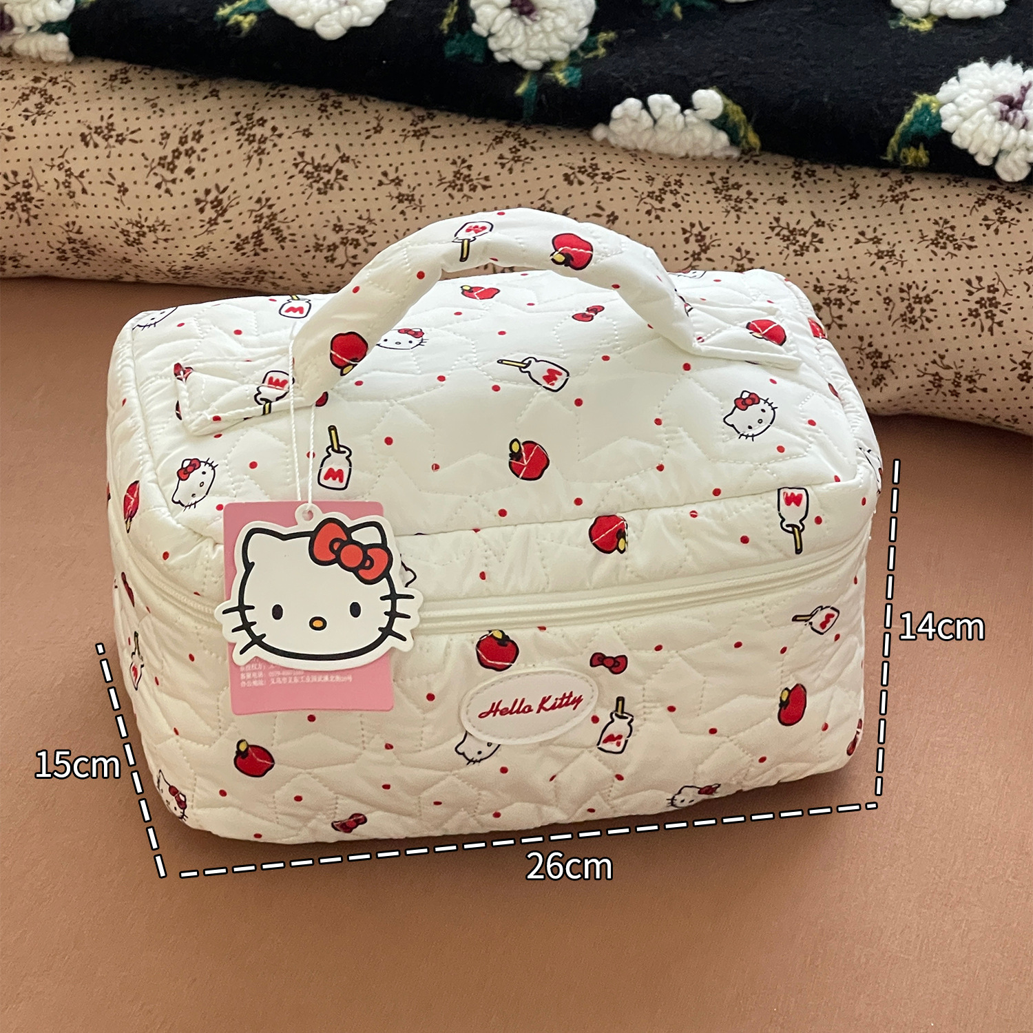 Bagos de maquillaje portátiles de gran capacidad, nubes HelloKitty, bolsas de lavado, bolsas de almacenamiento de viaje de alta belleza para jóvenes