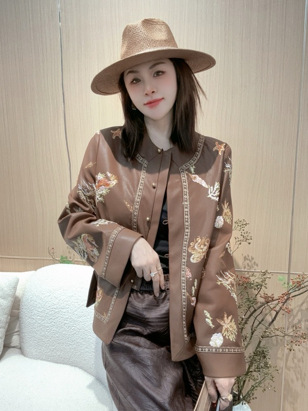 欧货轻奢名媛风重工亮片PU皮外套女2025秋季新款气质减龄显瘦上衣|undefined