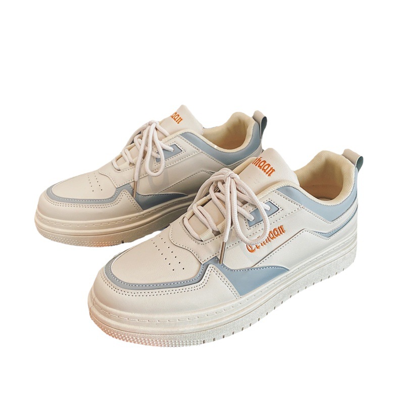 Zapatos de los hombres 2023 zapatos blancos de moda Coreana de moda casual de primavera y verano zapatos blancos de los hombres Zapatos del tablero de los deportes