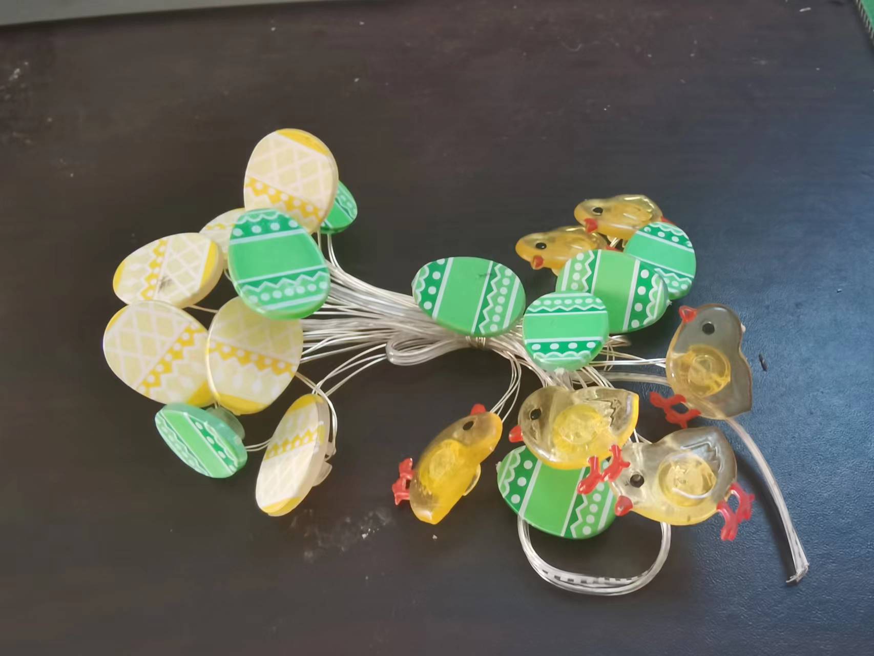 LED cable de cobre lámpara de modelado conejo zanahoria huevo pollo de Pascua decoración lámpara cadena de batería atmósfera de vacaciones