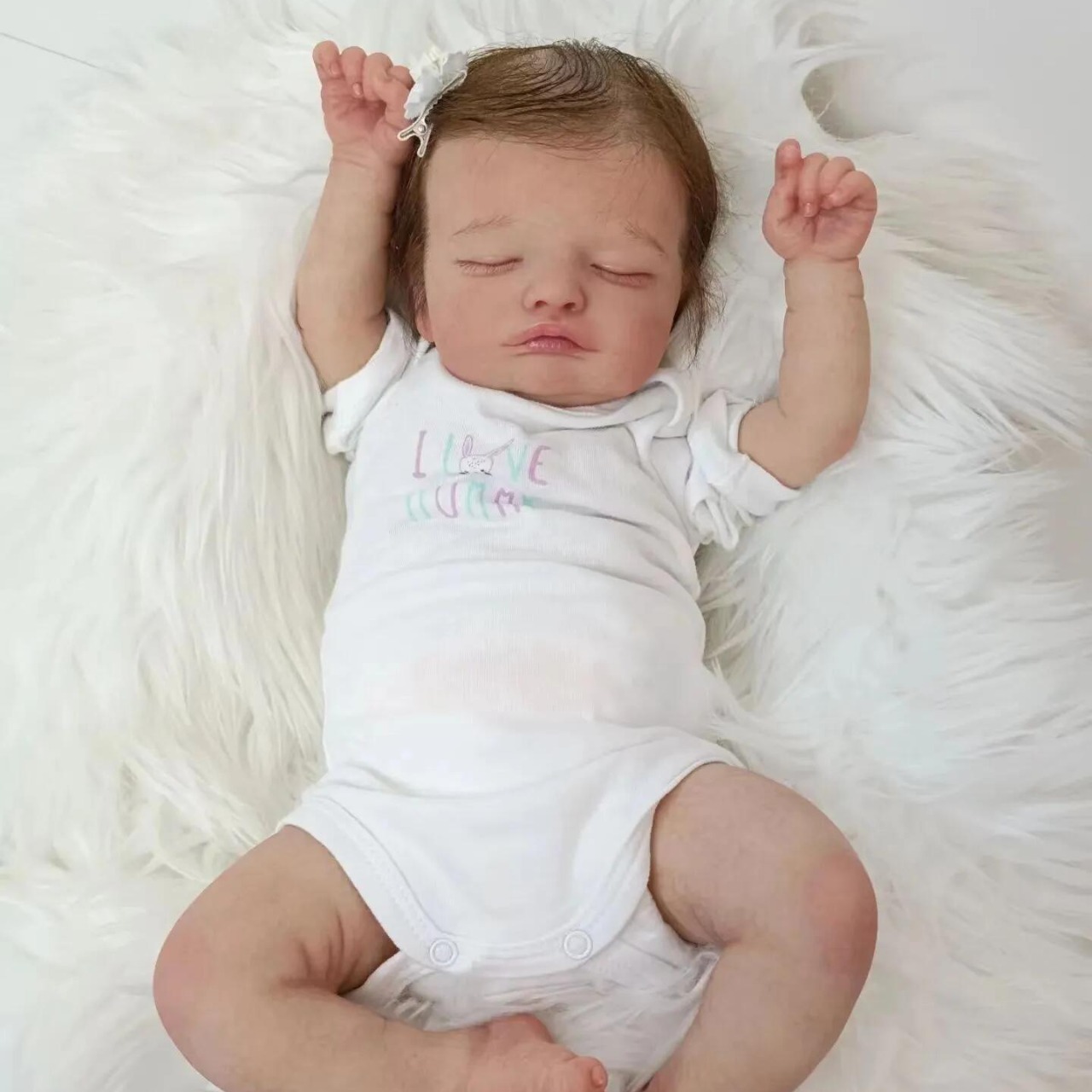 Como se muestra en la imagen de la muñeca