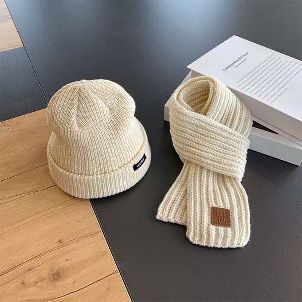 Winter hat beige + rice towel