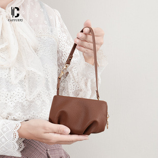 �羳�����ٴ������Ů���XӲ�Ű��ڼt�ռ{С�����μ�Ůʿб���