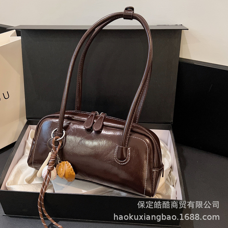 Minimalist Trendy Bag 2024 New Fashion Autumn/Winter Women's Shoulder Bag Luxury Underarm Versatile Boston Bag - Thumbnail 2