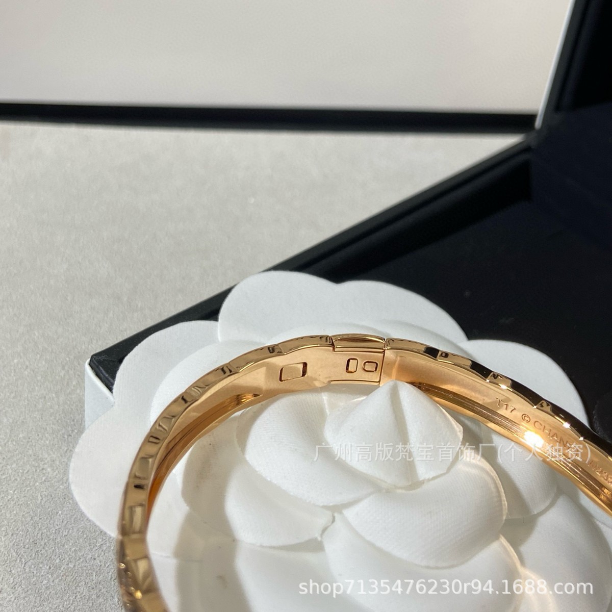 セイコーV金高バージョンCNC小香風coco寛版菱格子縞ブレスレット女性はドリルなしで色が落ちない