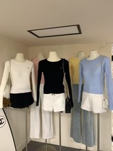 韩国出口跑量款刺绣小马麻花多色针织纯色气质修身圆领针织衫女