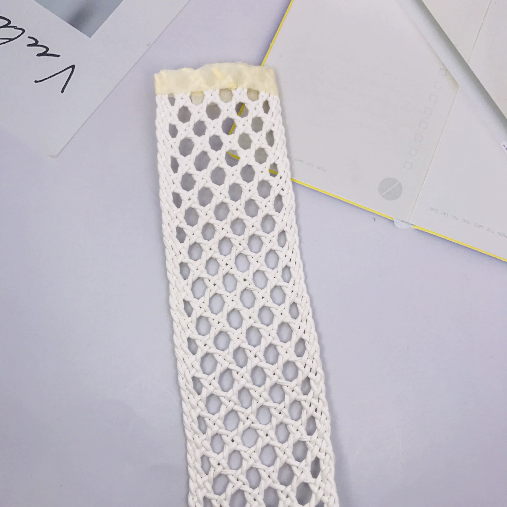 Фабрика оптовая продажа с ЧПУ тканая обувь аксессуары для лапши PU кожаная сетка верхняя обувь декоративная