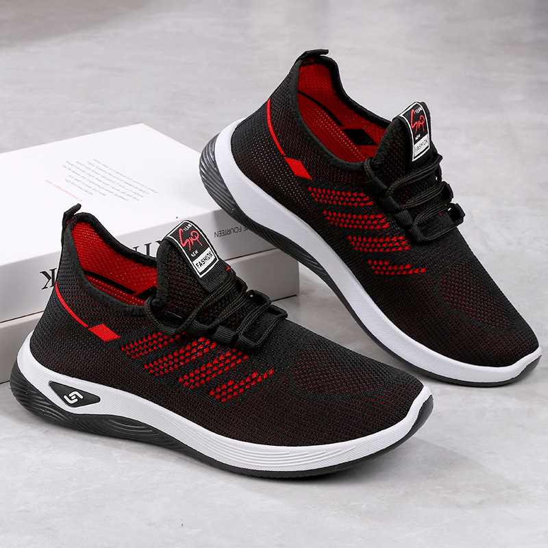 Qq-f5-male-black and red-with shoe box