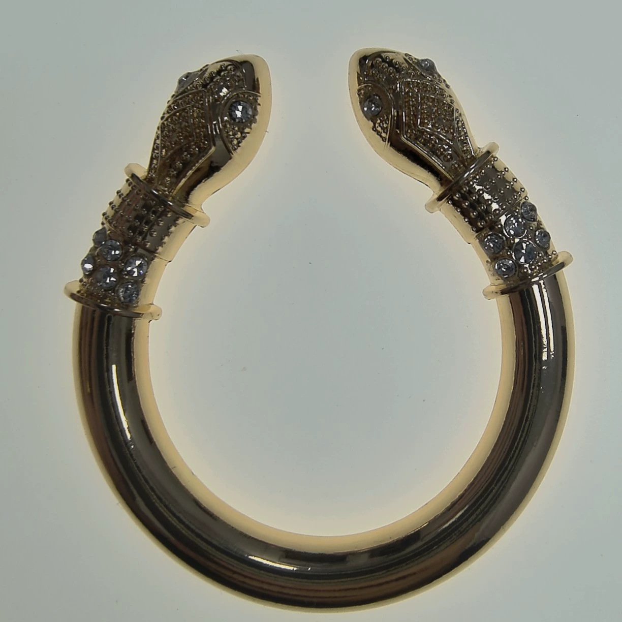 Одежда Оборудование бикини Купальник двойной змеиный тип инкрустированный красный бриллиант полукруглая U-образная декоративная пряжка для украшения груди