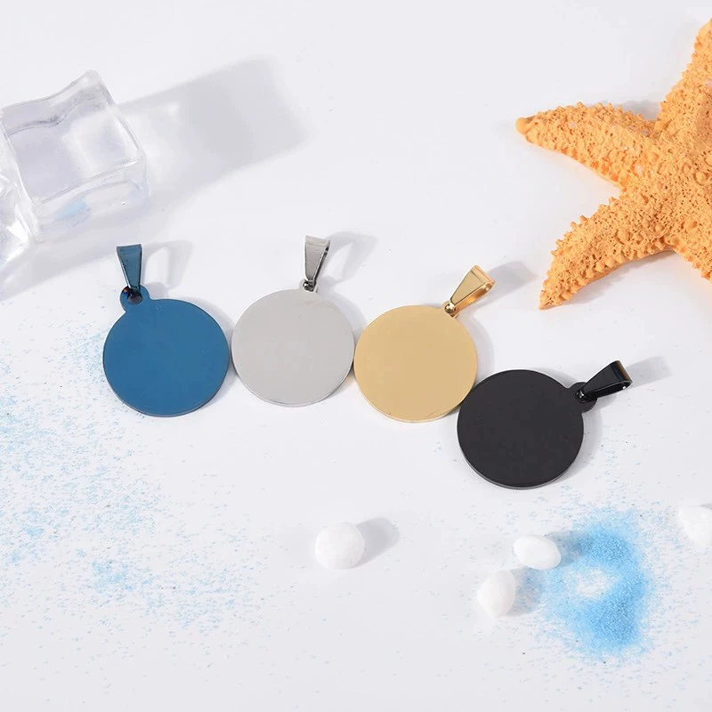 Spot stainless steel titanium steel dog brand round blank metal hanging pet card listing pendant identity card laser carving
